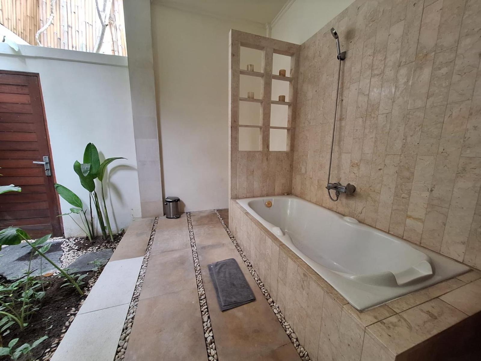 Villa Beji Seminyak Esterno foto