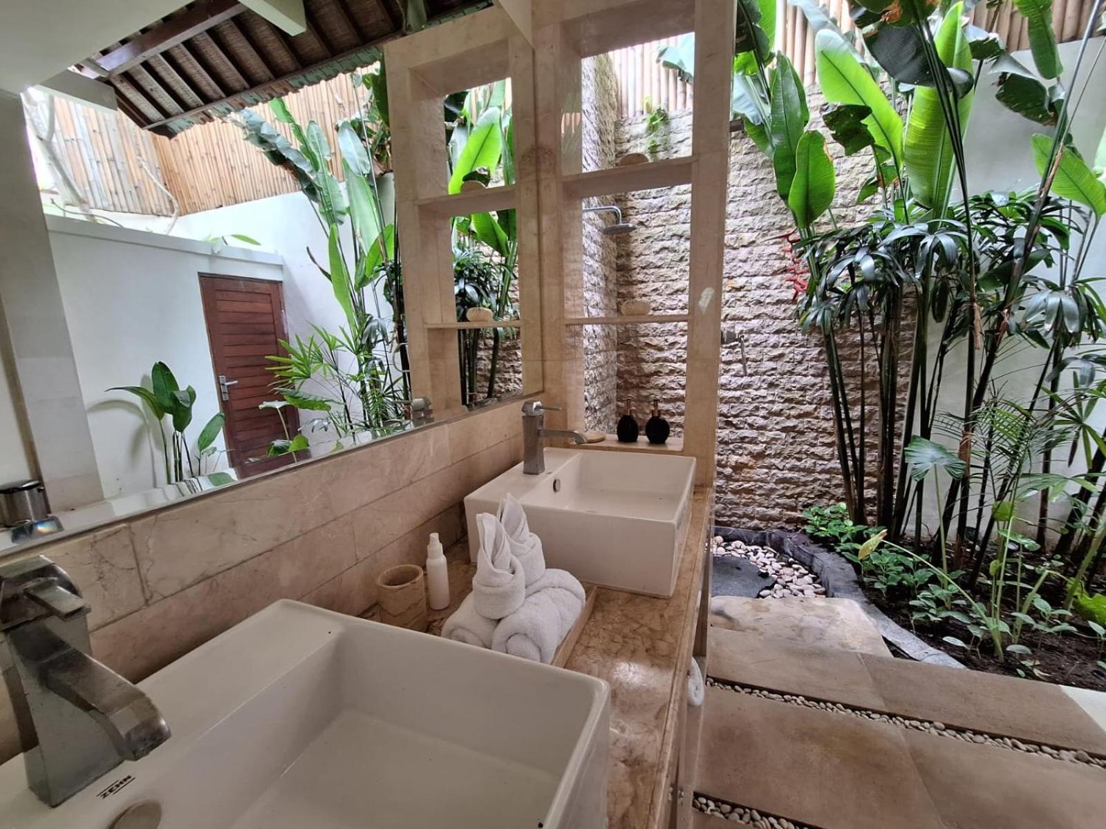 Villa Beji Seminyak Esterno foto